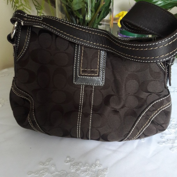 Authentic Coach SOHO Purse Brown signature Buckle - Picture 7 of 7